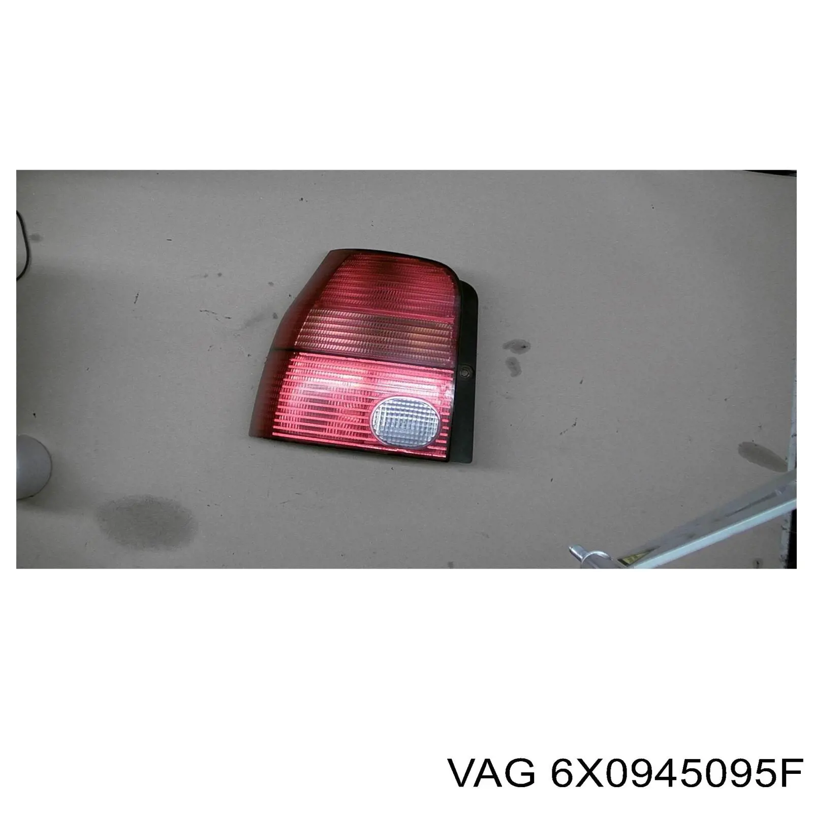 6X0945095F VAG Задня ліва фара