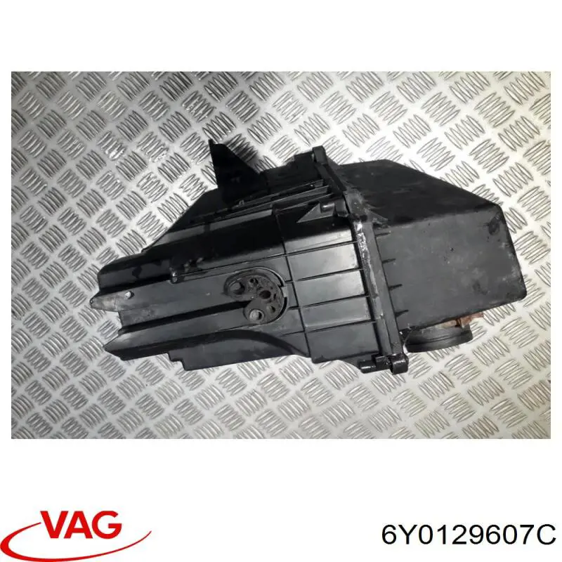 Купити 6Y0129607C VAG Корпус фільтра
