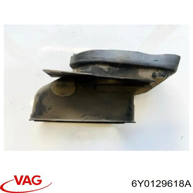 Купити 6Y0129618A VAG Патрубок повітряний, вхід повітряного фільтра