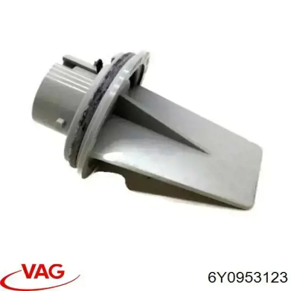6Y0953123 VAG Патрон фари