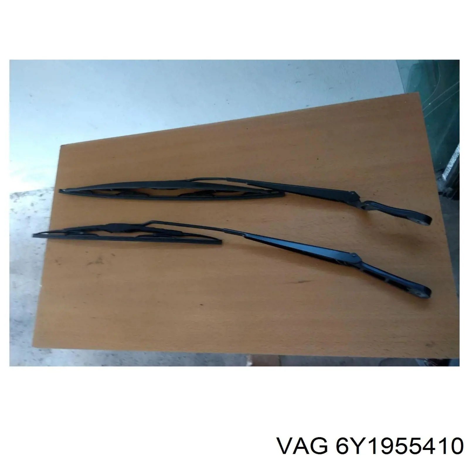 Купити 6Y1955410 VAG Повідок склоочисника