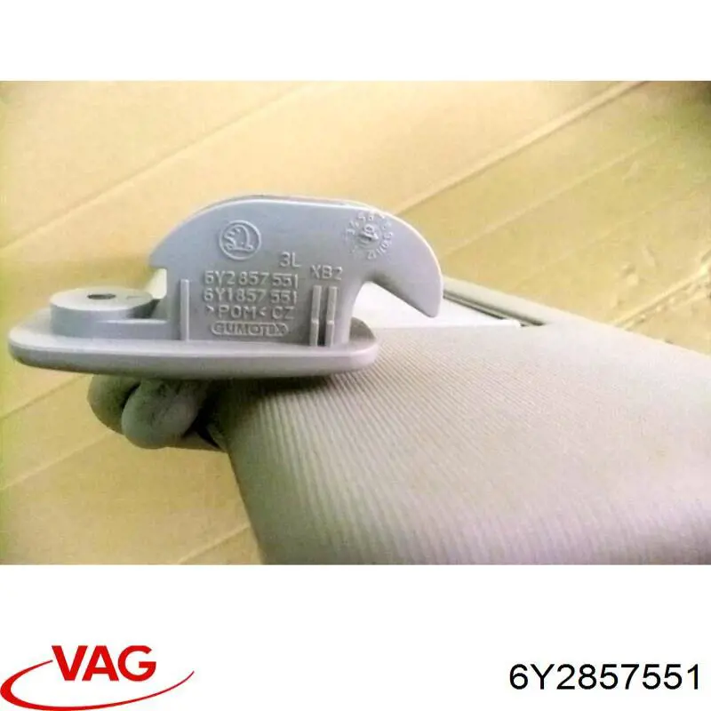 6Y2857551 VAG Козирок протисонячний