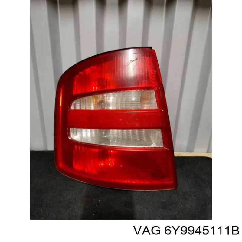 Ліхтар задній лівий VAG 6Y9945111B