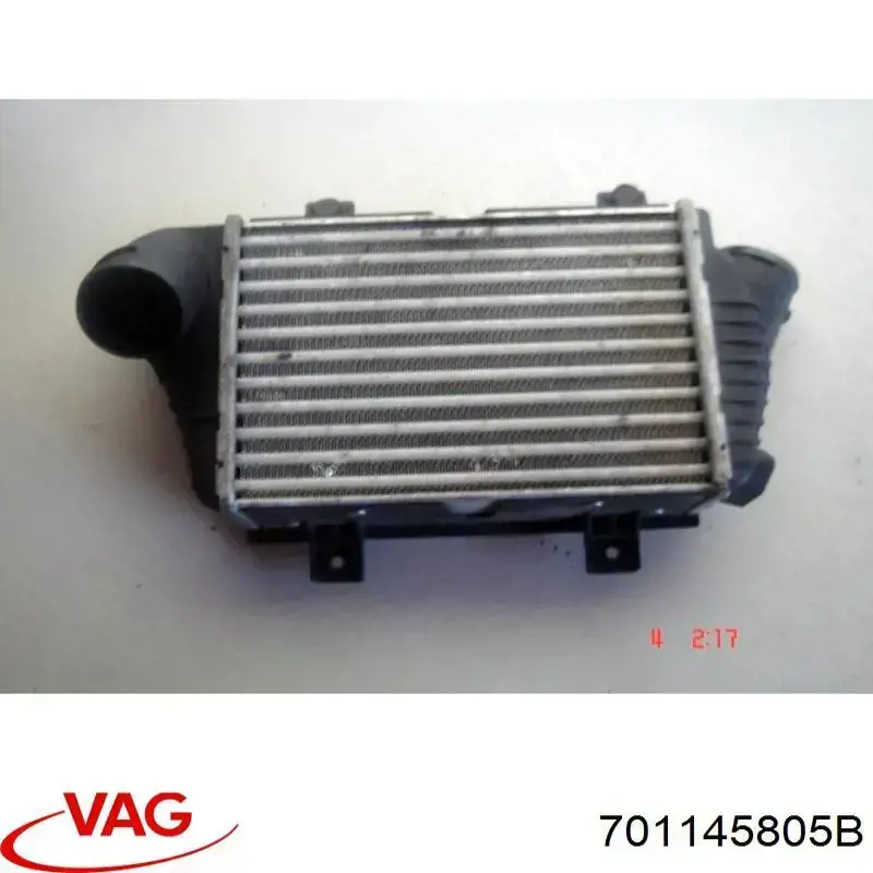 Купити 701145805B VAG Радіатор интеркуллера