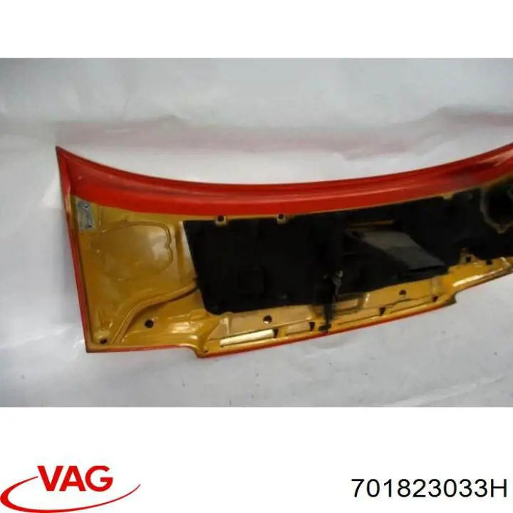 Купити 701823033H VAG Капот