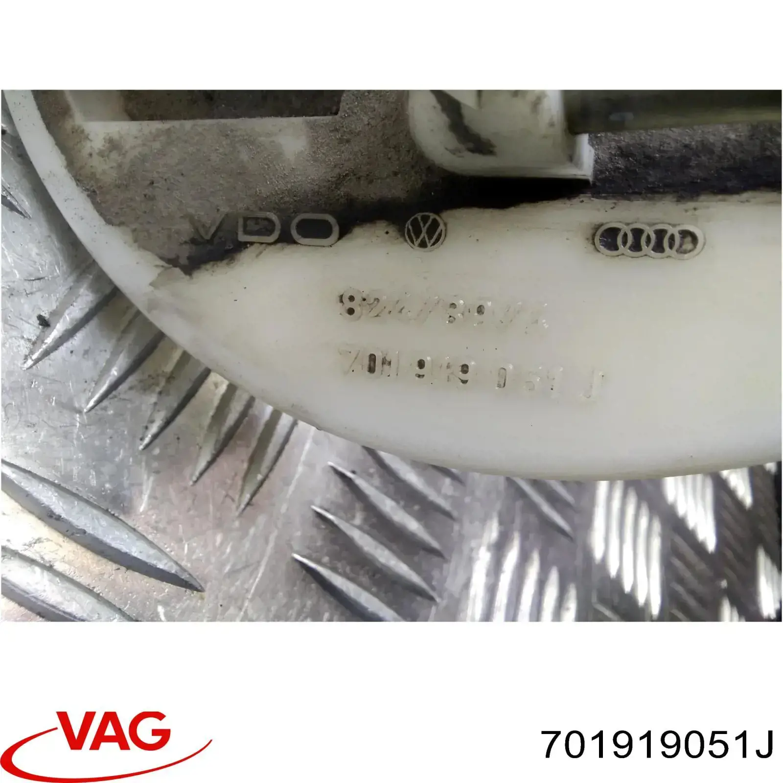 Купити 701919051J VAG Насос занурювальний в баці