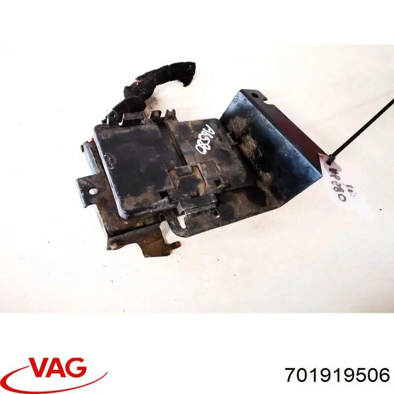 Регулятор оборотів вентилятора 701919506 VAG