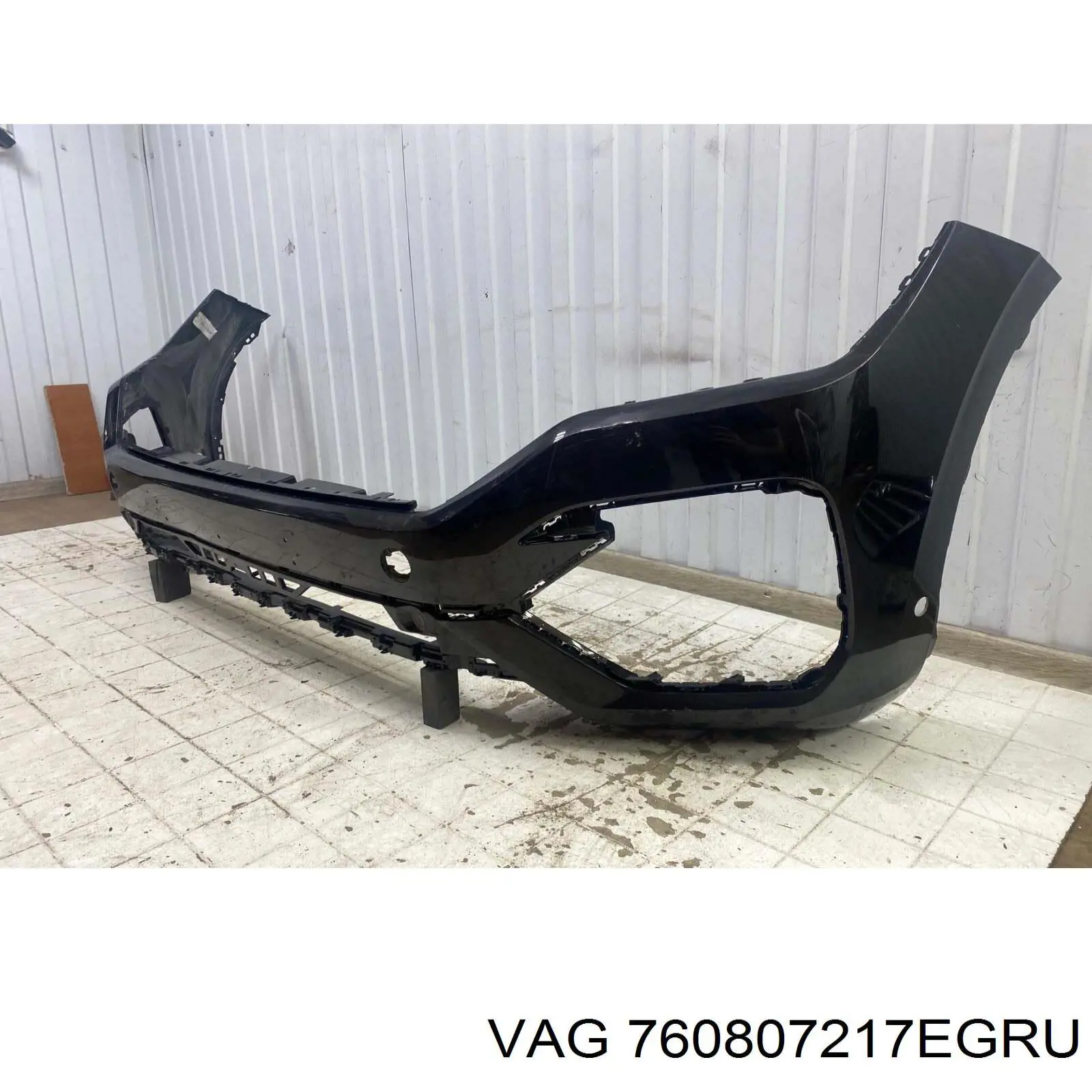 Бампер на авто VAG 760807217EGRU ціна, від 62.15 USD