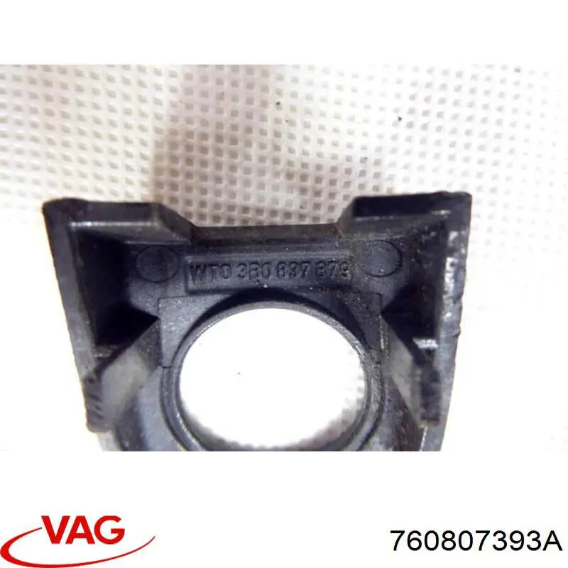 Напрямна заднього бампера, ліва VAG 760807393A