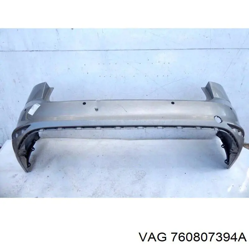 Купити 760807394A VAG Направляюча заднього бампера, права