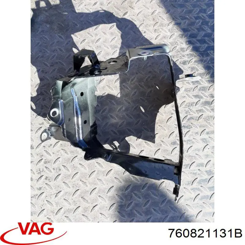 Кронштейн кріплення крила переднього лівого, передній VAG 760821131C ціна, від 92.33 USD
