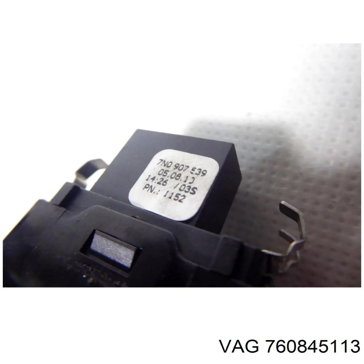 Скло-кватирка двері, передній, лівій VAG 760845113D ціна, від 70.54 USD