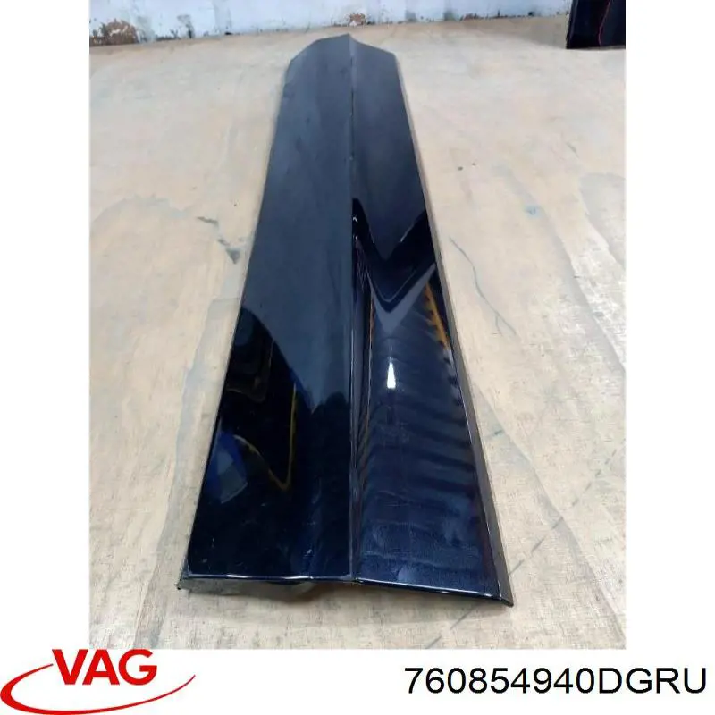 760854940D VAG Молдинг передньої правої двері