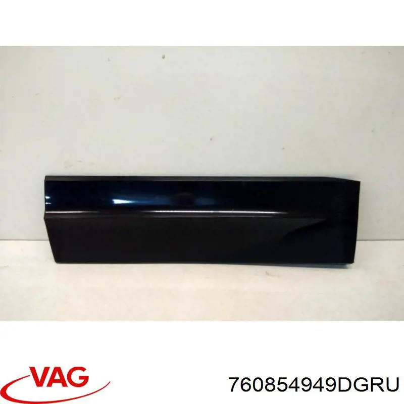 760854949DGRU VAG Накладка задніх дверей