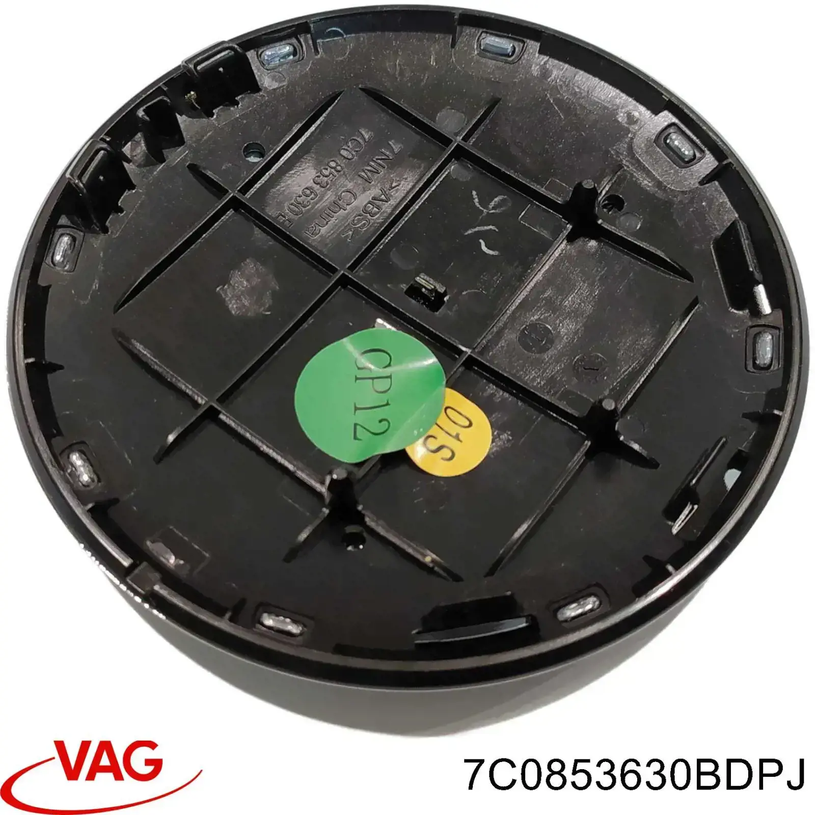 Емблема на кришку багажника, фірм.значок VAG 7C0853630BDPJ ціна, від 57.39 USD