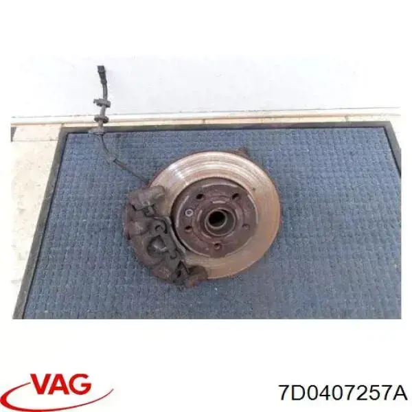 Цапфа - поворотний кулак передній, лівий Vika 44071714101 ціна, від 67.22 USD