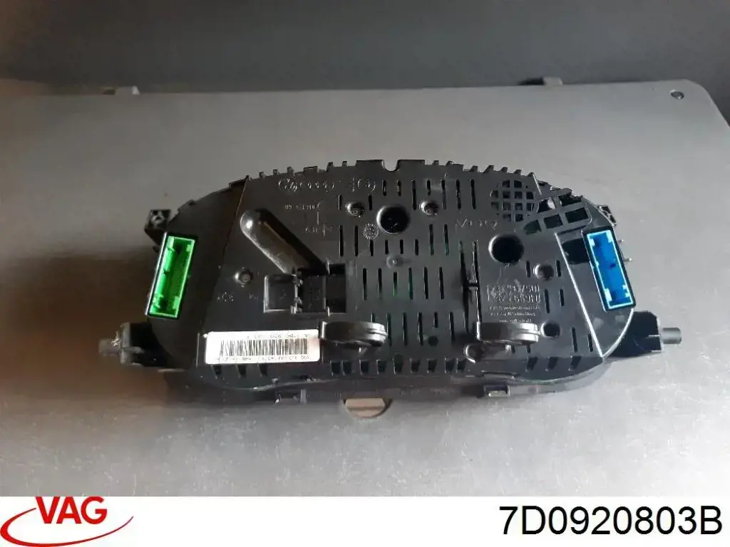 Панель приладів VAG 7D0920803B ціна, від 63.35 USD