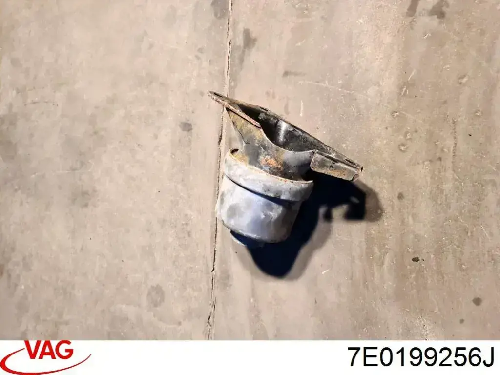 Права подушка двигуна VAG 7E0199256J ціна, від 62.36 USD