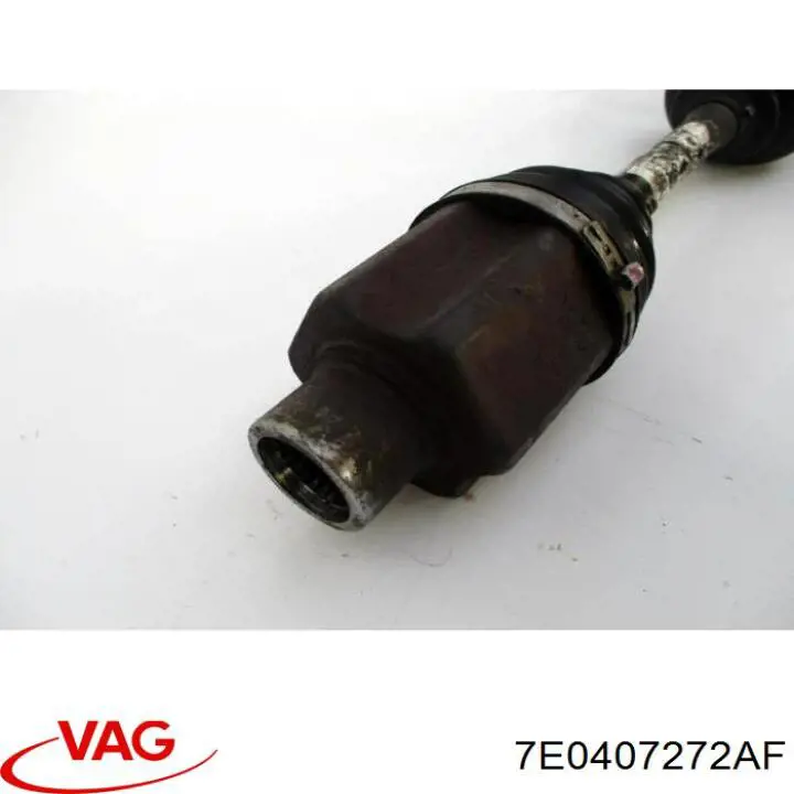 Купити 7LA407272J VAG Піввісь права
