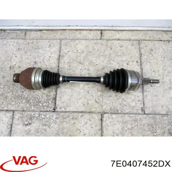 Піввісь передня, права VAG 7E0407452DX ціна, від 126.66 USD