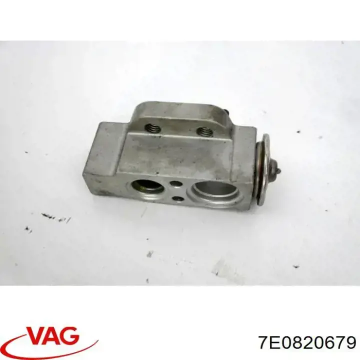 Купити 7E0820679 VAG Клапан TRV, кондиціонера