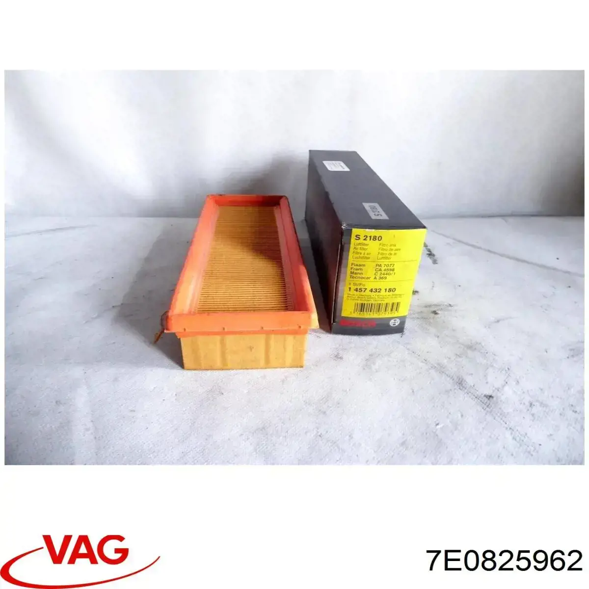 Захист днища, правий VAG 7E0825962 ціна, від 4.87 USD
