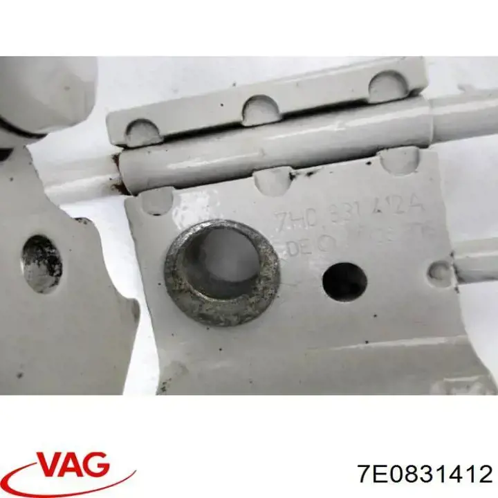 Петля передніх дверей, правих VAG 7E0831412 ціна, від 134.31 USD