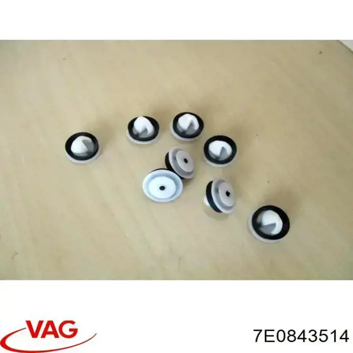 RXC60439 Romix Кліпса (пістон) кріплення молдинга двері