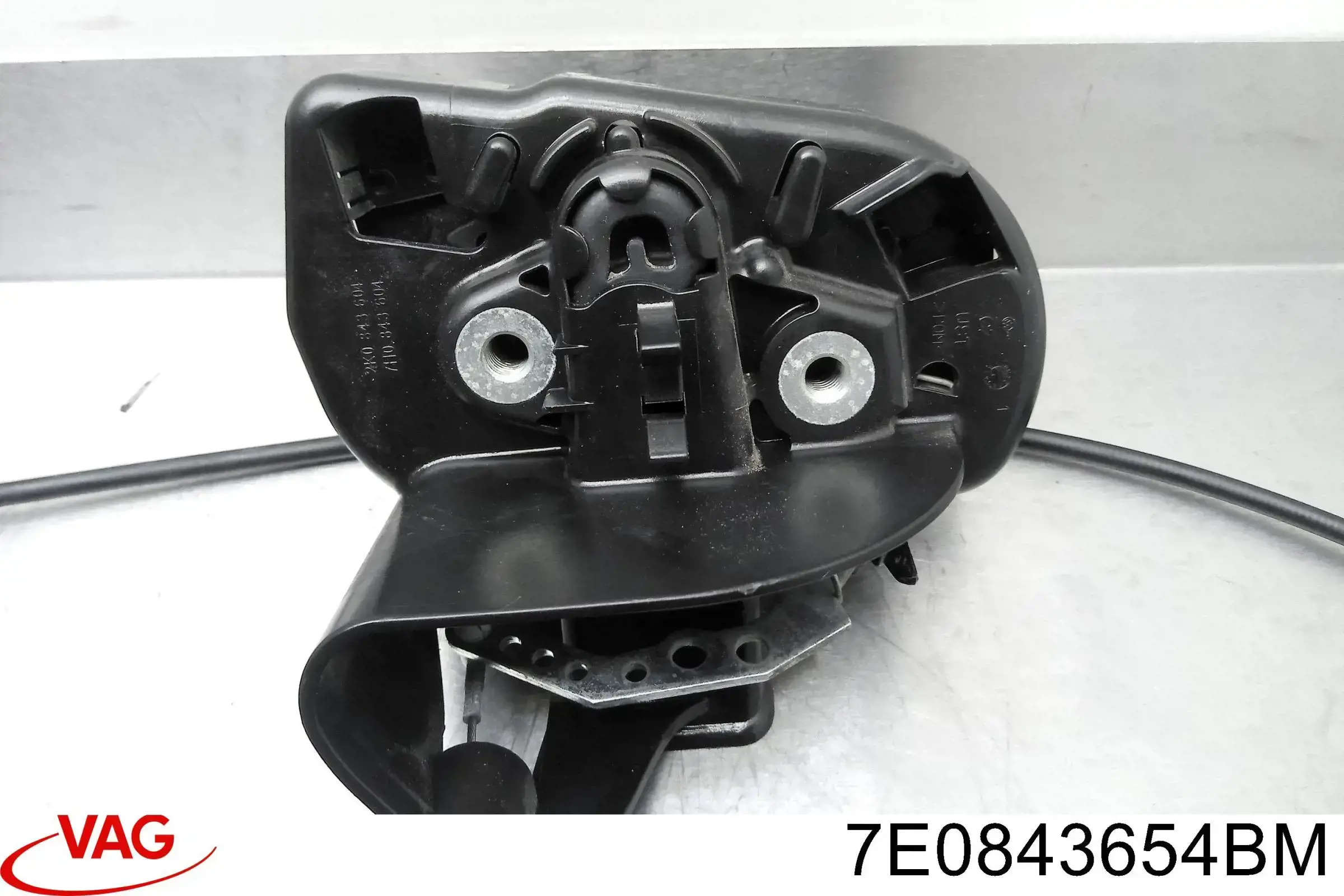 Замок і ручки (передніх) дверей VAG 7E0843654BM ціна, від 294.78 USD
