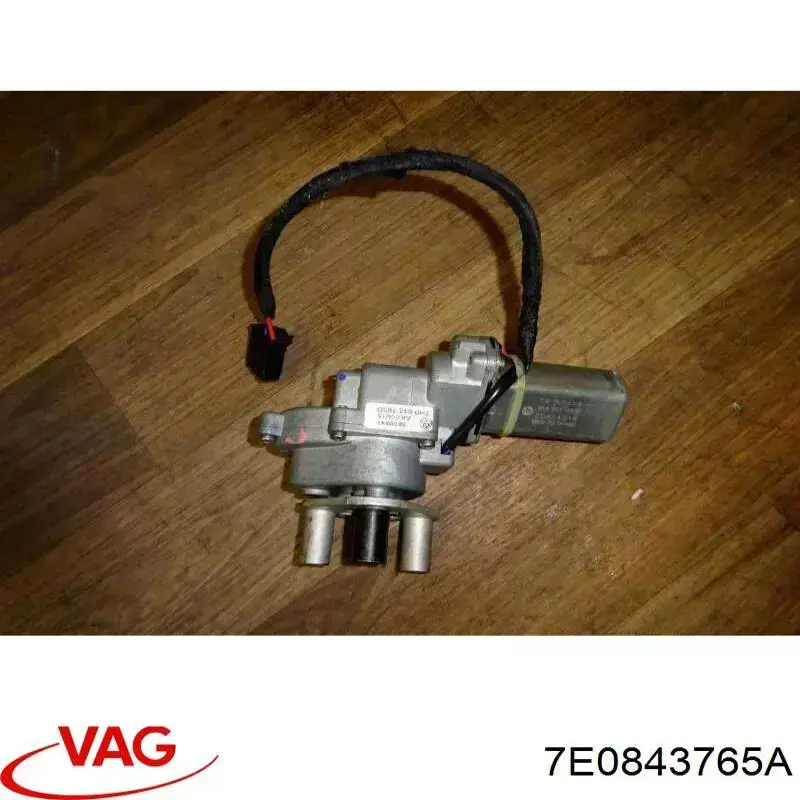 Електромотор доводчика зсувних дверей лівий VAG 7H0843765C ціна, від 178.92 USD