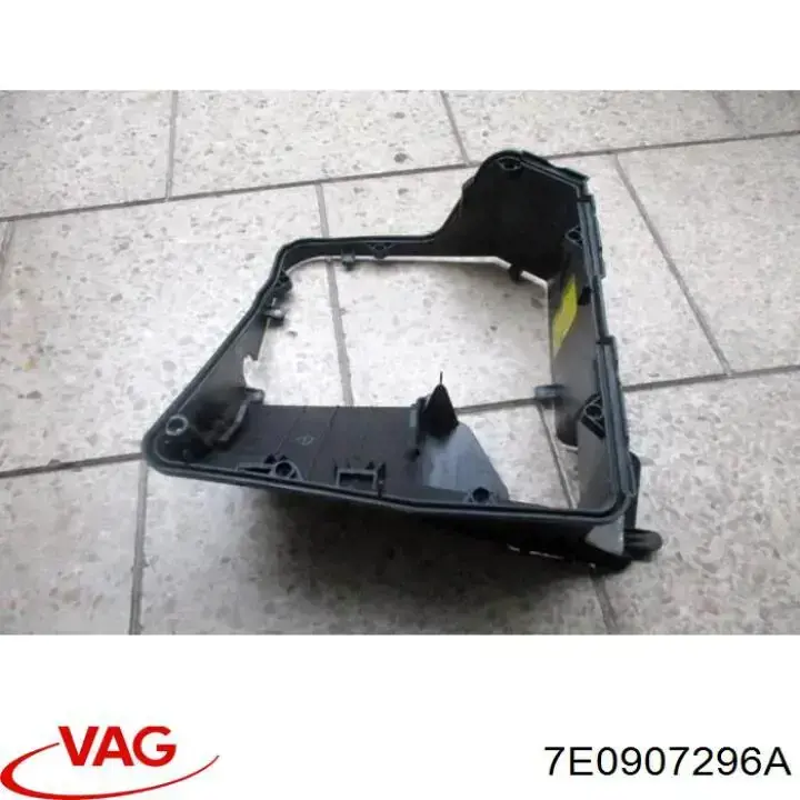 Корпус блока запобіжників VAG 7E0907296A ціна, від 76.01 USD