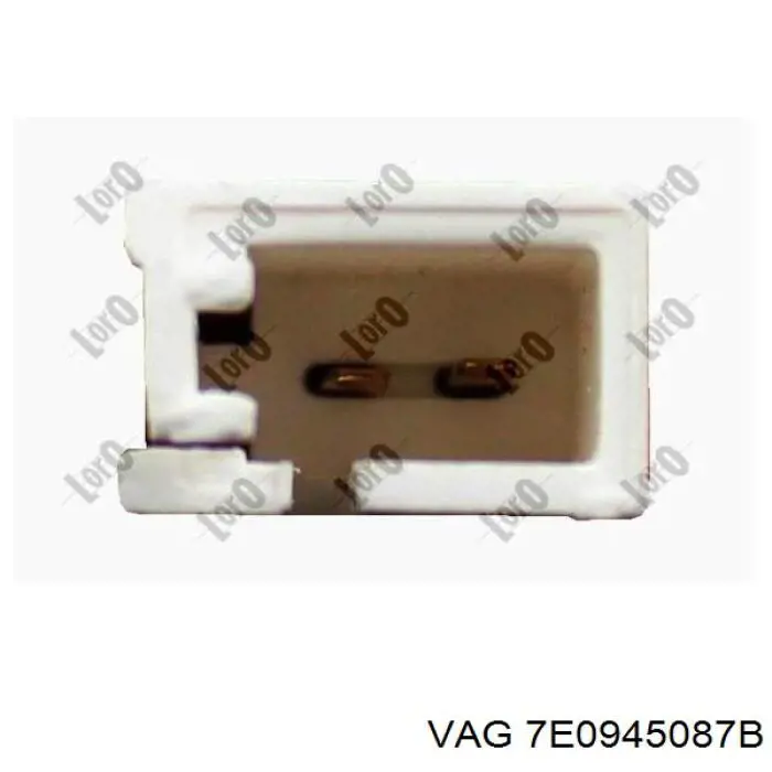 7E0945087B VAG Стоп-сигнал заднього скла