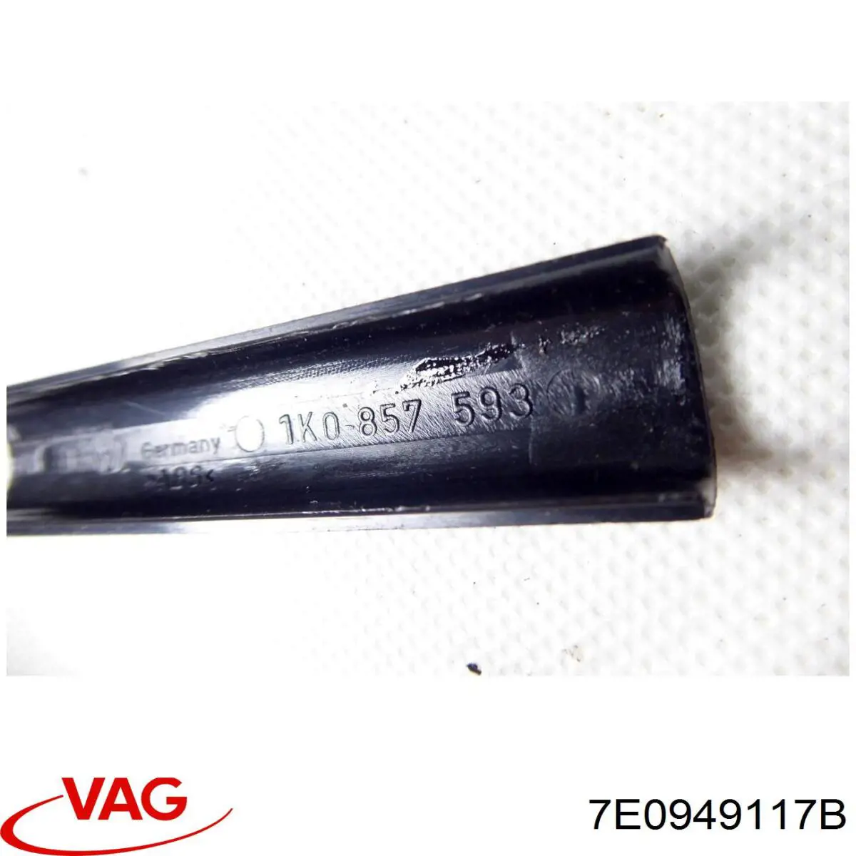 7E0949117B VAG Повторювач повороту в крило