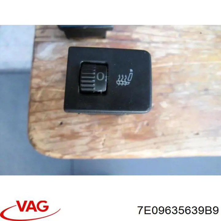 Кнопка включення обігріву сидіння VAG 7E09635639B9 ціна, від  USD
