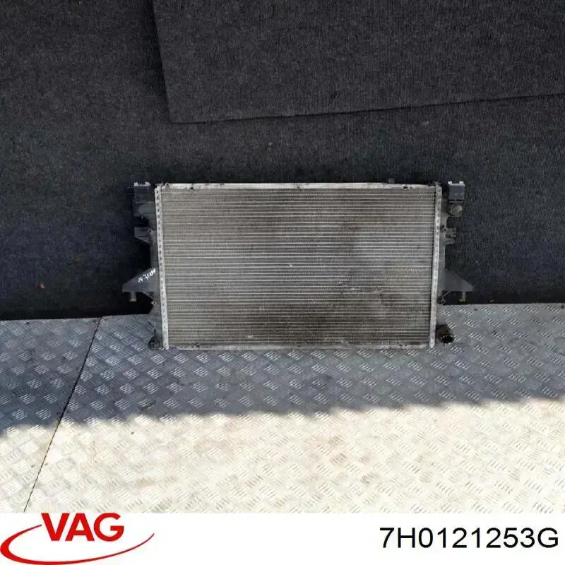 Радіатор основний VAG 7H0121253G ціна, від 63.33 USD