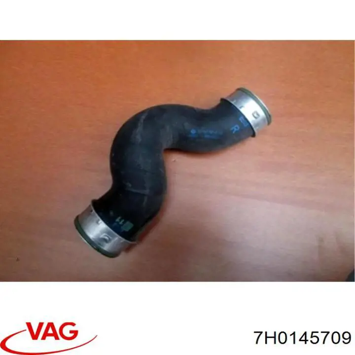 Купити 7H0145709 VAG Шланг/патрубок интеркуллера