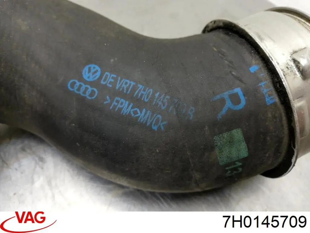 Шланг/патрубок интеркуллера VAG 7H0145709 ціна, від 35.21 USD