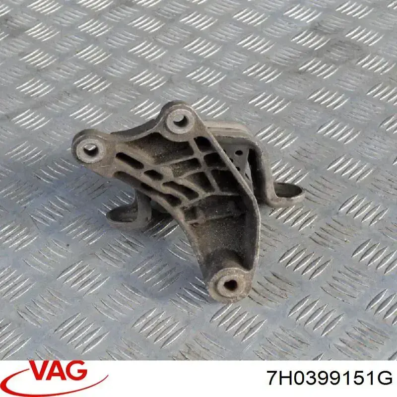 Подушка (опора) двигуна, ліва 7H0399151G VAG