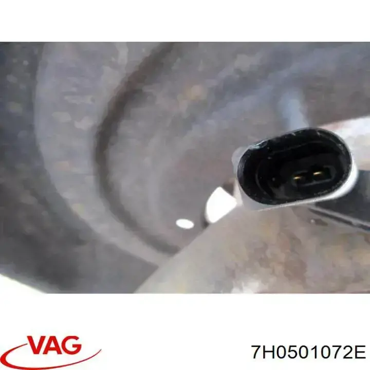 Важіль задньої підвіски нижній, правий 7H0501072D VAG