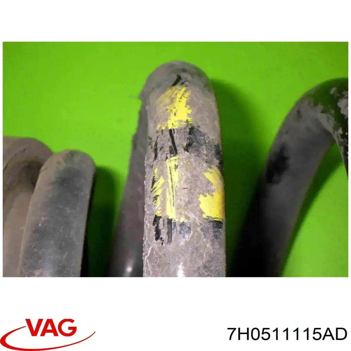 Пружина задня VAG 7H0511115AD ціна, від 39.84 USD