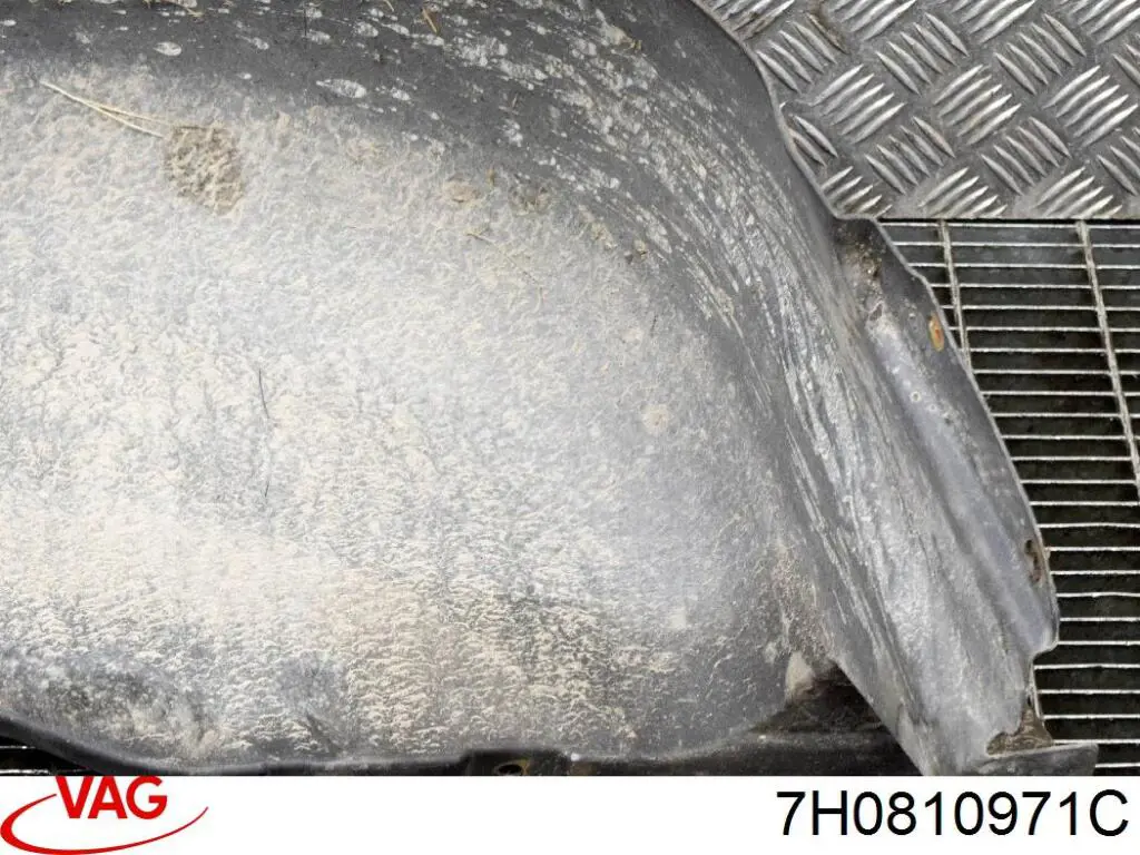 Підкрилок заднього крила, лівий 7LA810971 VAG