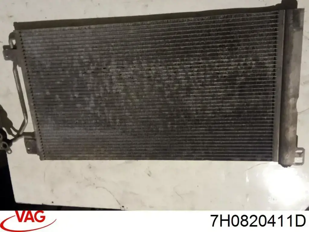 Конденсатор кондиціонера VAG 7H0820411D ціна, від 72.87 USD