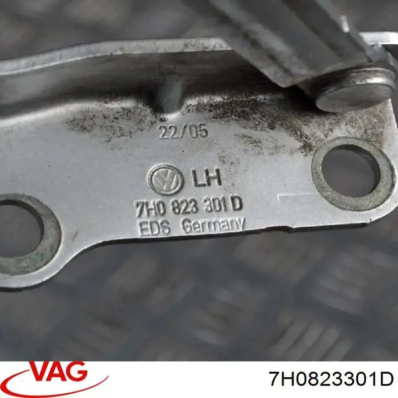 Купити 7H0823301D VAG Шарнір капота лівий