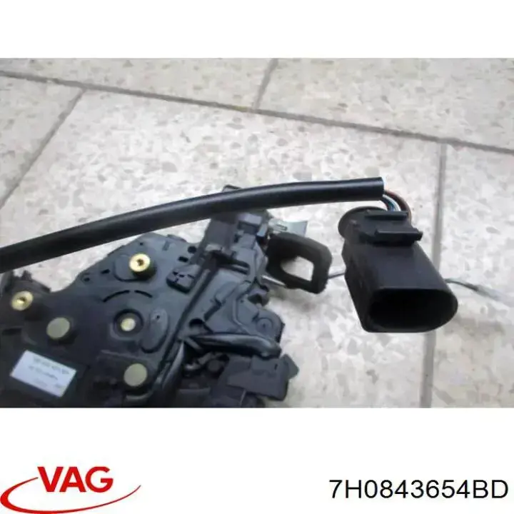 7H0843654CM VAG Замок дверей зсувних