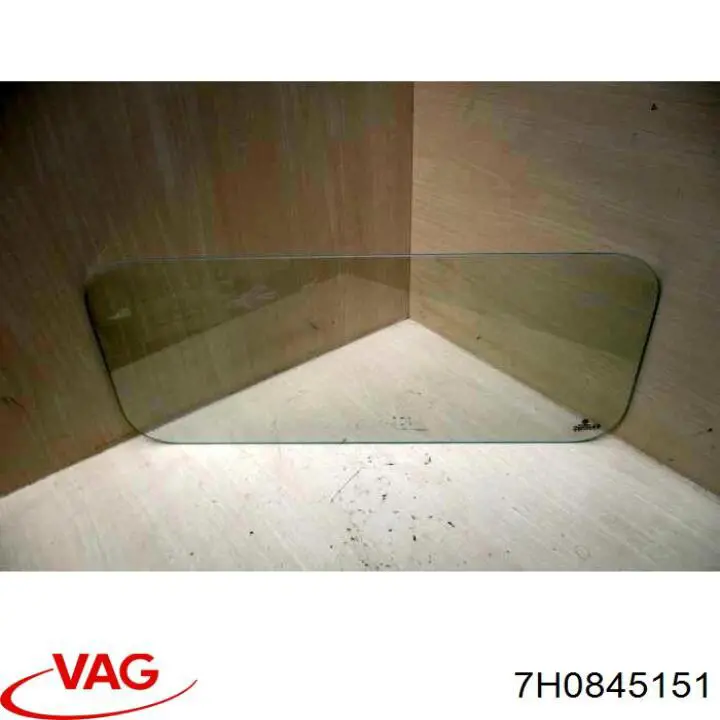 7H0845151 VAG Скло кабіни заднє