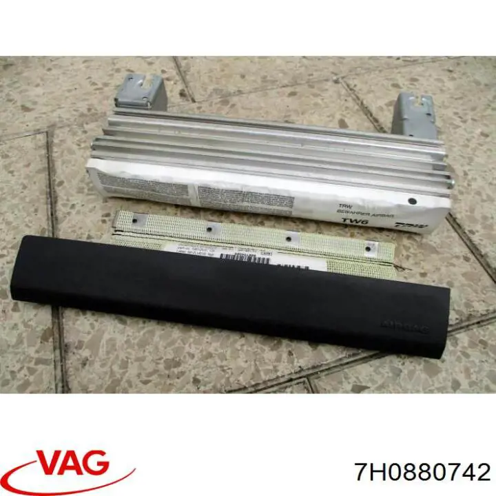 Подушка безпеки, збоку, права, AIRBAG 7H0880742 VAG