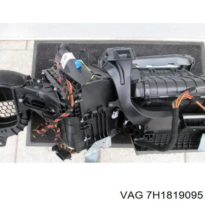 7H1819095 VAG 