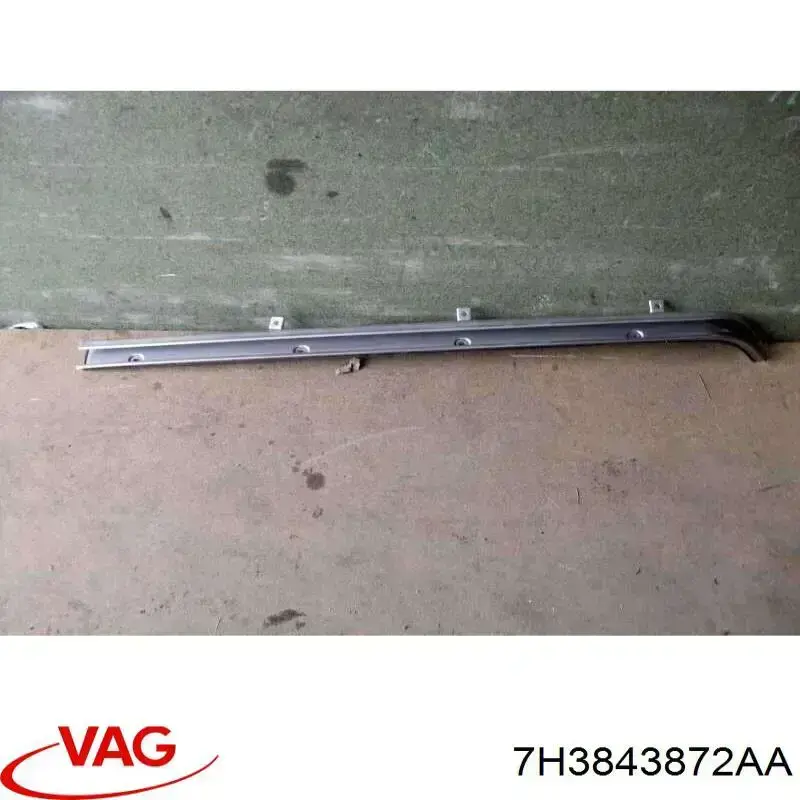 7H3843872 VAG Рейка направляюча зсувної двері, центральна права