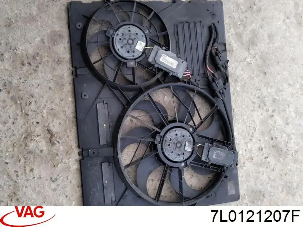 Дифузор (кожух) радіатора охолодження 7L0121207F VAG