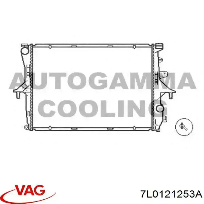 Купити 7L0121253A VAG Радіатор двигуна